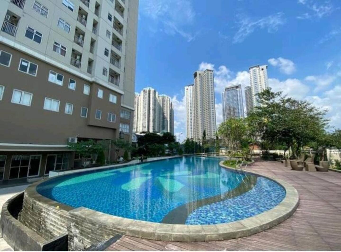 Apartemen Salute De Madison Park